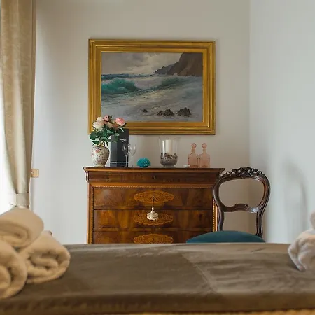Mareluna - Sea View And Garden Holiday home *
